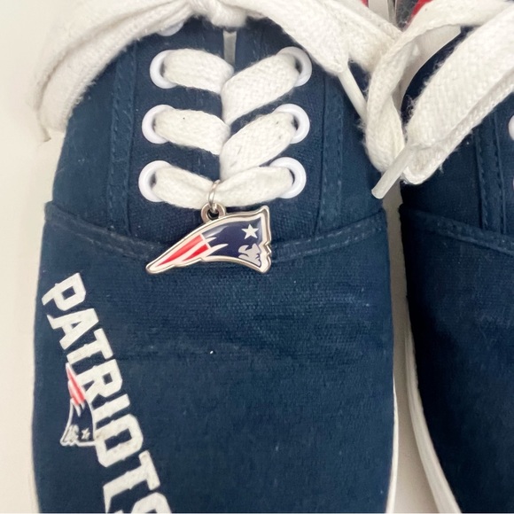 New England Patriots Sneakers Lace Up Shoes Women’s Size 8 - Picture 11 of 15